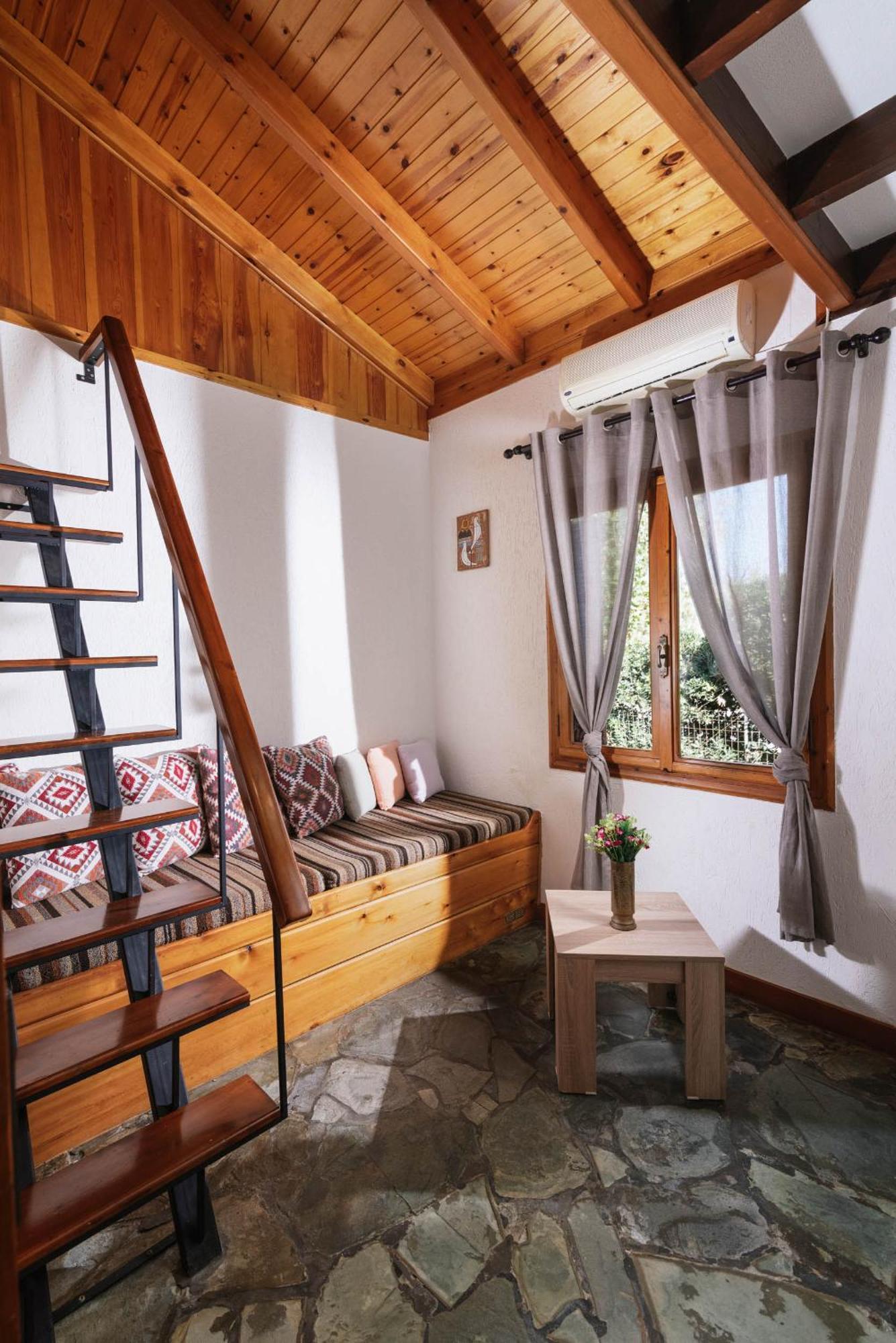 Wooden Beach House Villa Gerani  Bagian luar foto